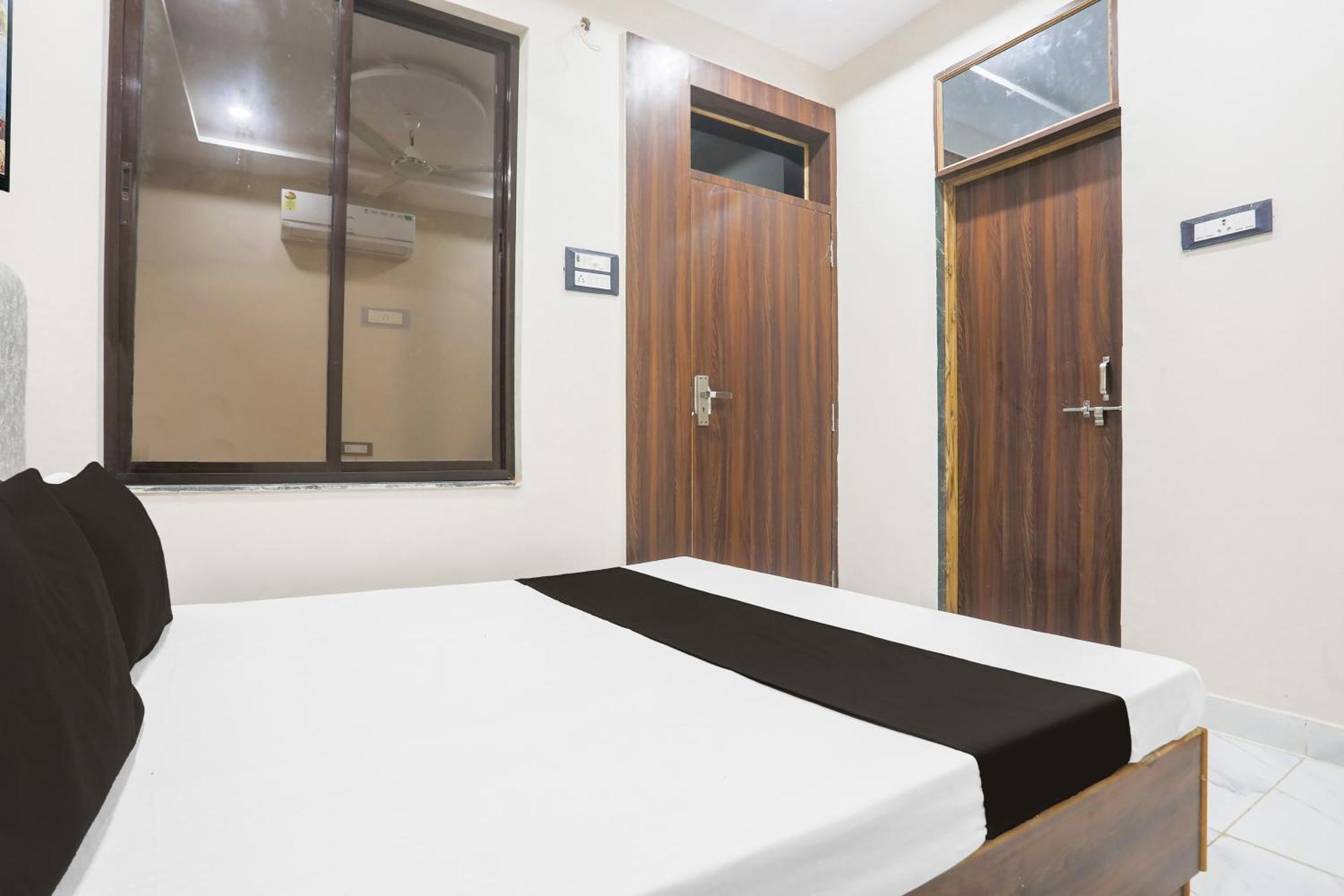 Hotel O S Grand Prayagraj Exterior foto
